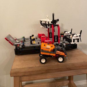 LEGO Technic Hovercraft 42076 Building Kit (1020 Pieces)